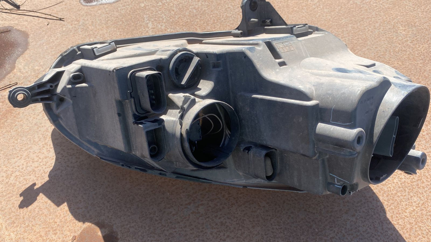 FAROS VOLKSWAGEN BORA 2008